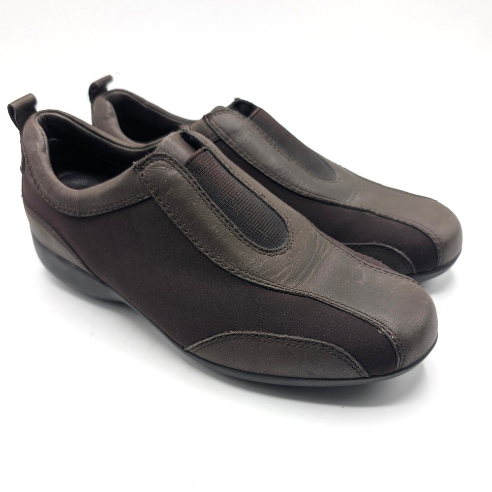 Lands End Womens 7 B Brown Leather Textile Slip On Walking Shoes Loafers